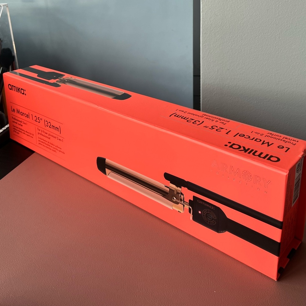 Amika hair curler 1.25”